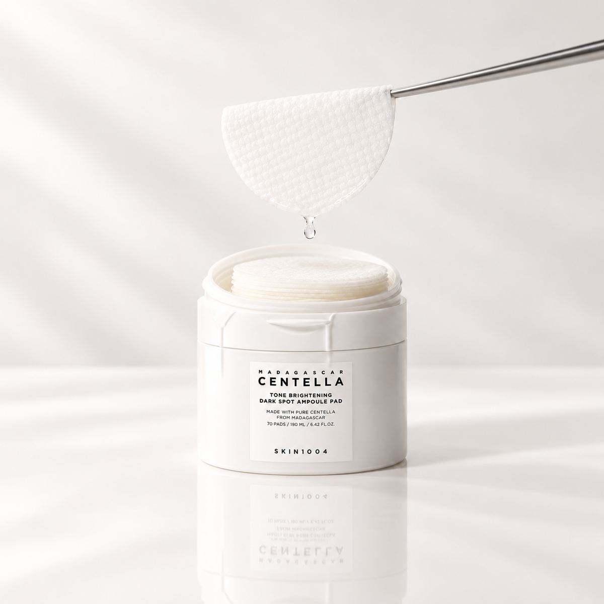 SKIN1004 Madagascar Centella Tone Brightening Dark Spot Ampoule Pad – 60 Pads